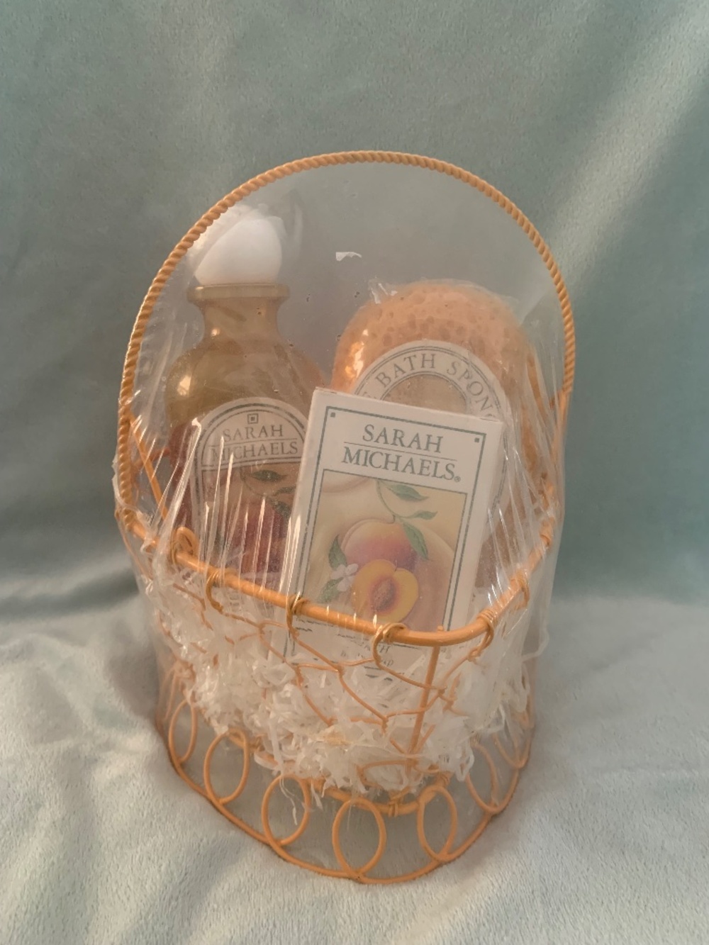 NEW Vintage 90s Sarah Michael’s Peach Bath Set